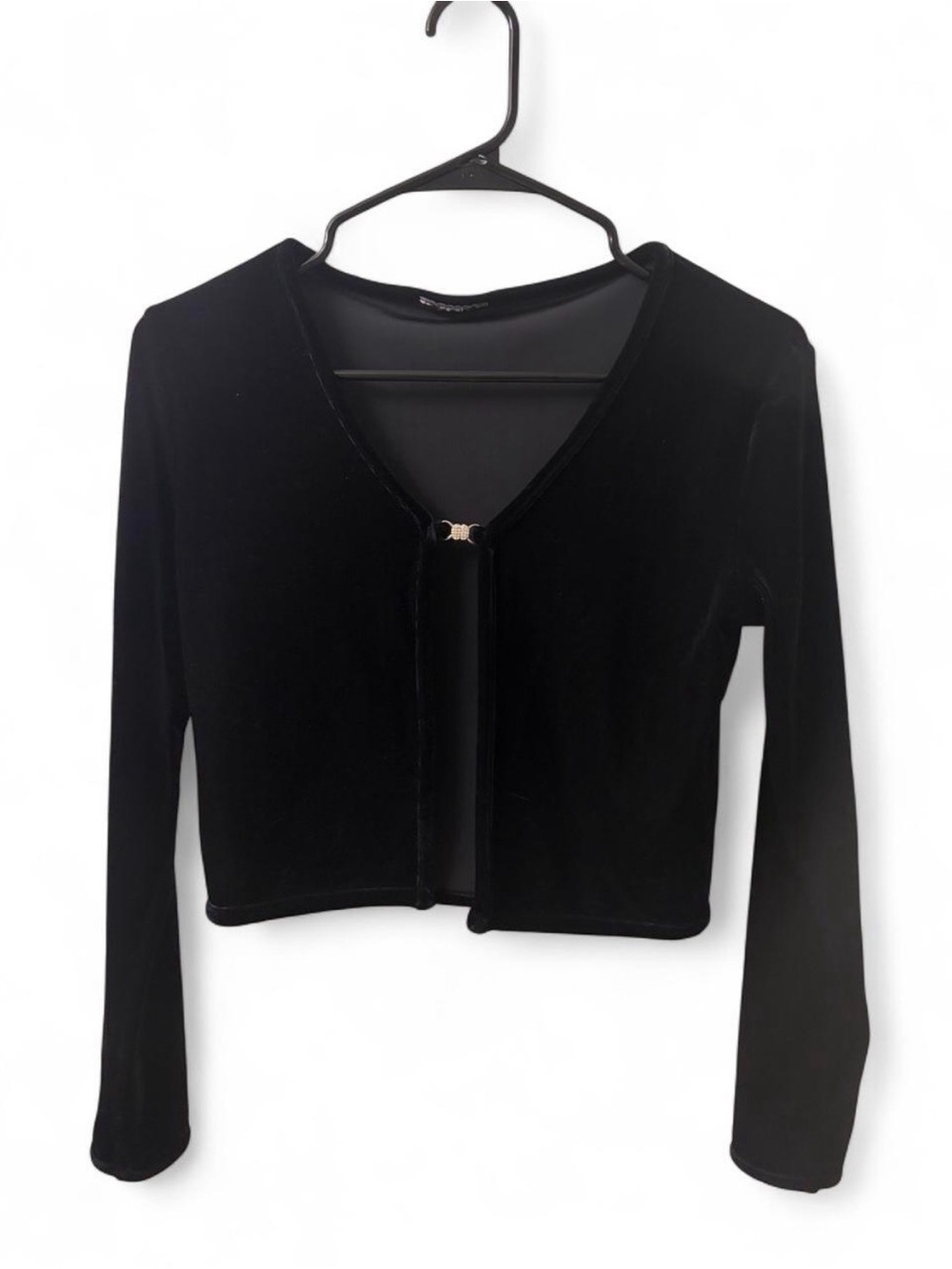 Vintage Velvet Cropped Cardigan with Single Clasp - Black